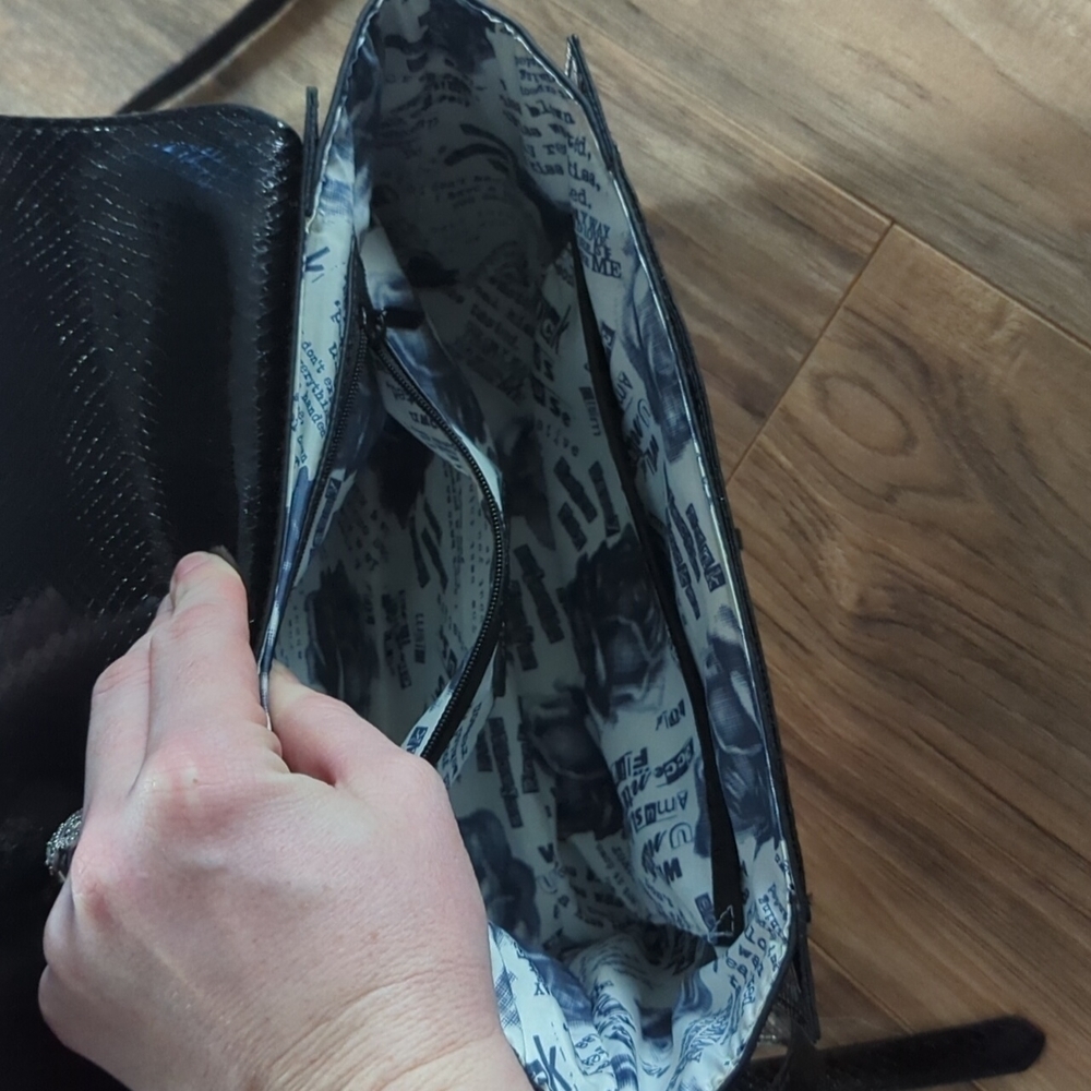 Torrid x Betsy Johnson Crossbody bag. Checkered. Black purse. - Picture 5 of 13